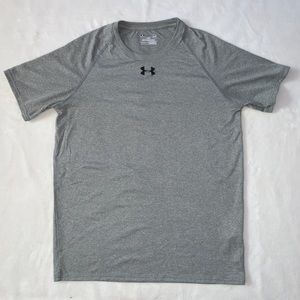 UNDER ARMOUR LOOSE FITTED SHORT SLEEVE SHIRT MENS